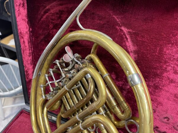Knopf Full Double Horn - Image 2